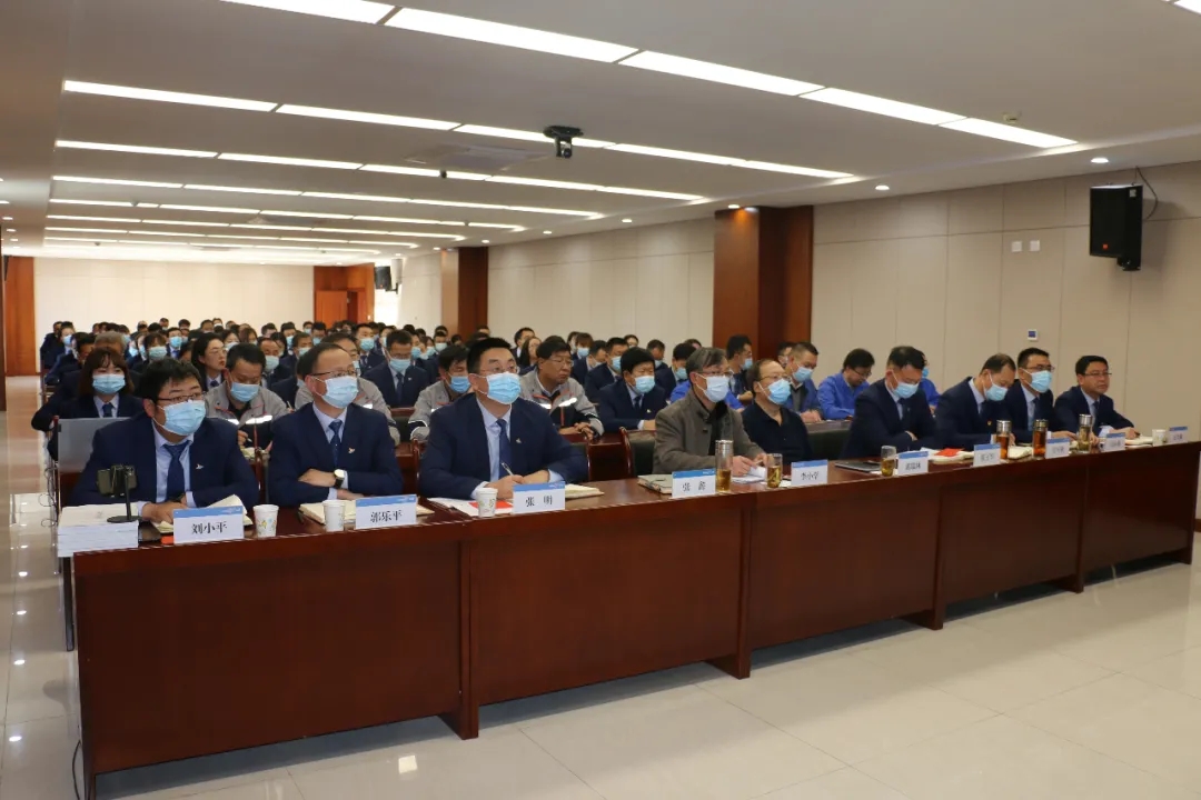 重整行装再出发——U8国际集团召开改革重组动员会议(图2) 重整行装再出发——U8国际集团召开改革重组动员会议(图2)