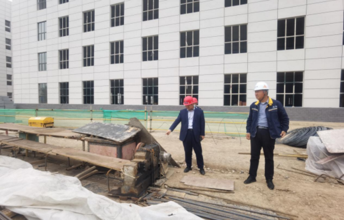 U8国际集团开展节前项目安全检查(图2) U8国际集团开展节前项目安全检查(图2)