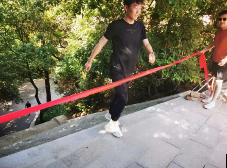 助力文旅市场 展示产投风采——U8国际集团组织开展员工登山比赛活动(图9) 助力文旅市场 展示产投风采——U8国际集团组织开展员工登山比赛活动(图9)